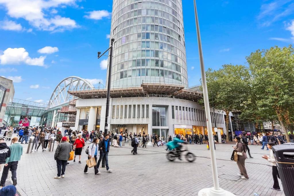 Luxury Rotunda With Free Voucher In New Street Birmingham